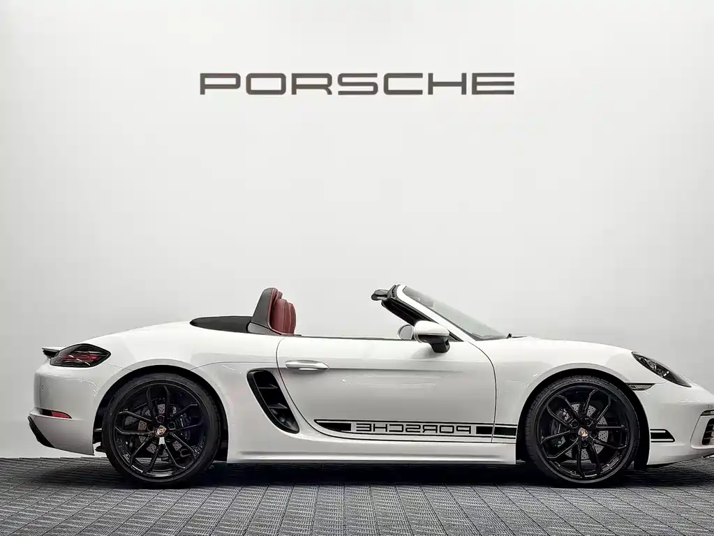 Porsche 718 2026 — фото 7