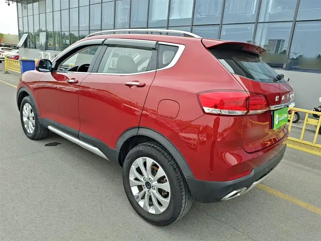 Haval H2s 2017 — фото 5