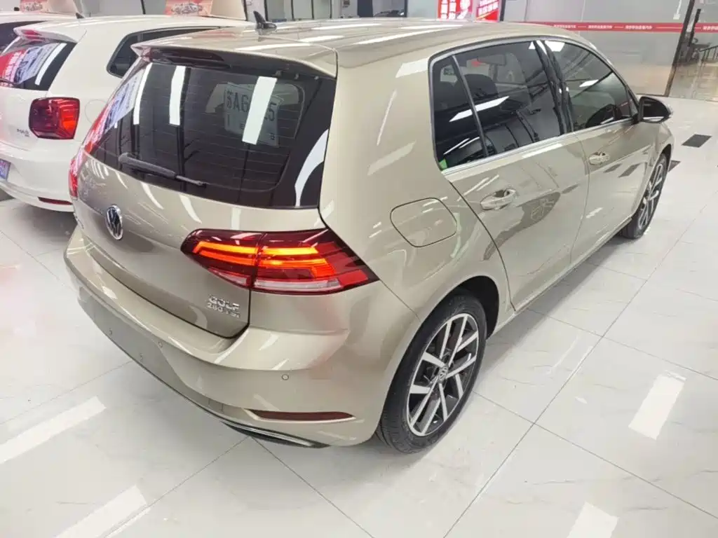 Volkswagen Golf 2020