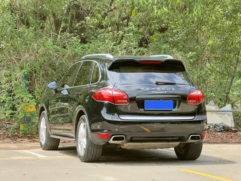 Porsche Cayenne 2013 — фото 17