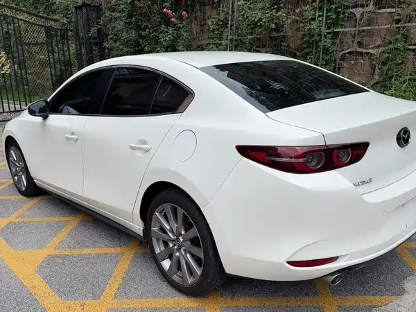 Mazda 3 Axela 2020