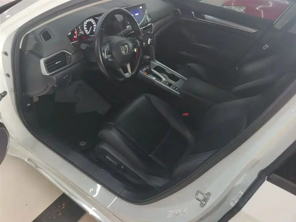 Honda Accord 2021 — фото 15