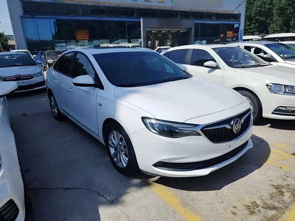 Buick Excelle 2019 — фото 4