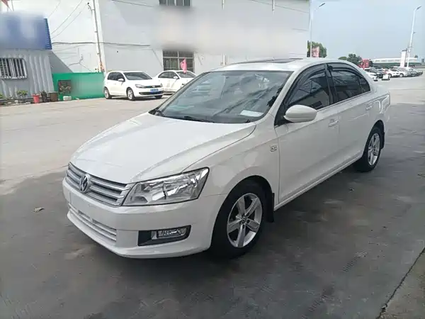 Volkswagen Santana 2014