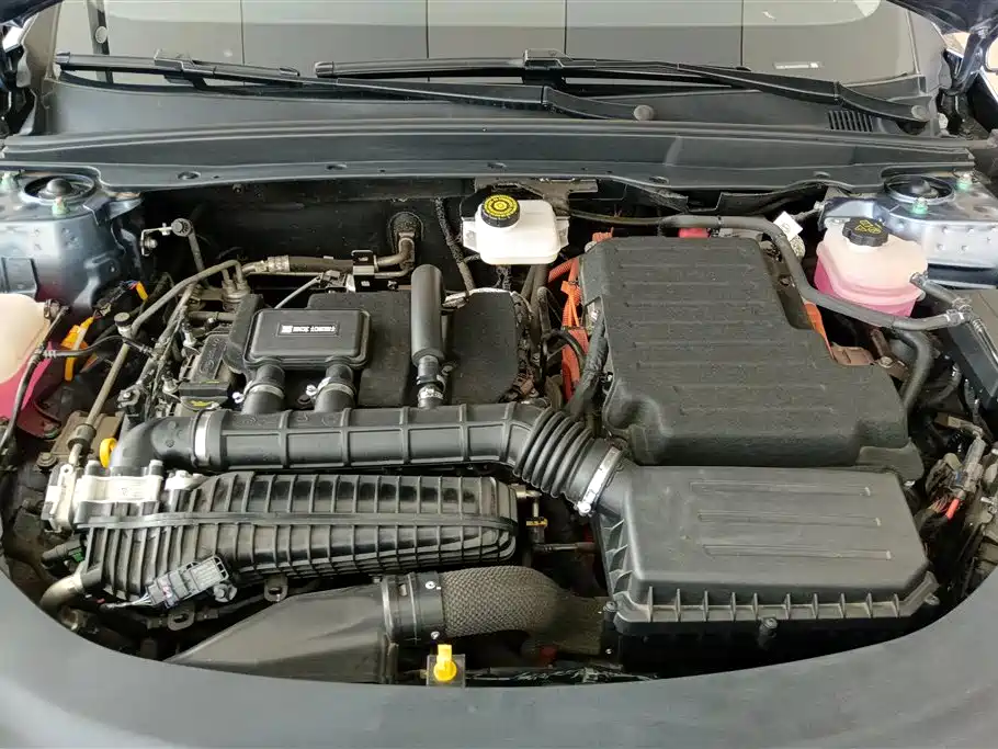 BYD Seal 05 DM-i 2025 — фото 10