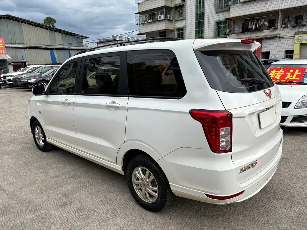 Wuling Hongguang 2019 — фото 8