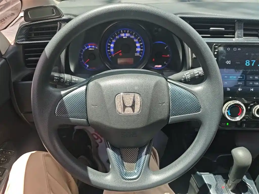 Honda Fit 2019 — фото 11