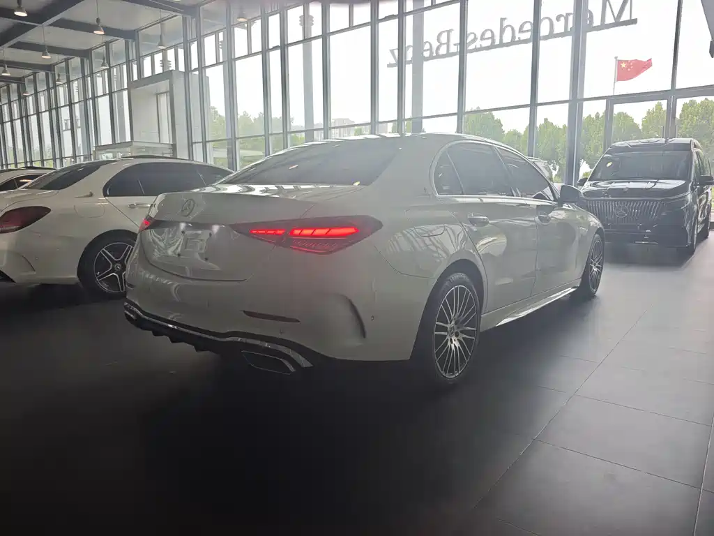 Mercedes-Benz C-Class 2023