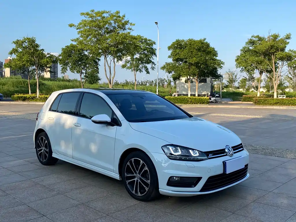 Volkswagen Golf 2016