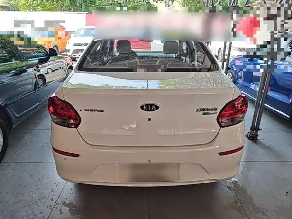 Kia Pegas 2017