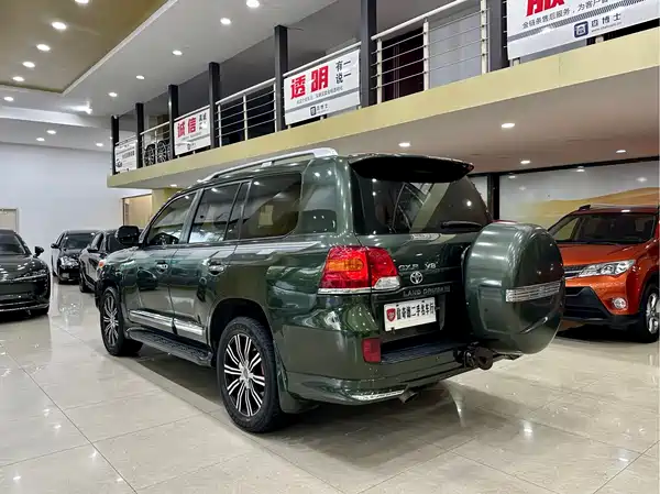 Toyota Land Cruiser 2014