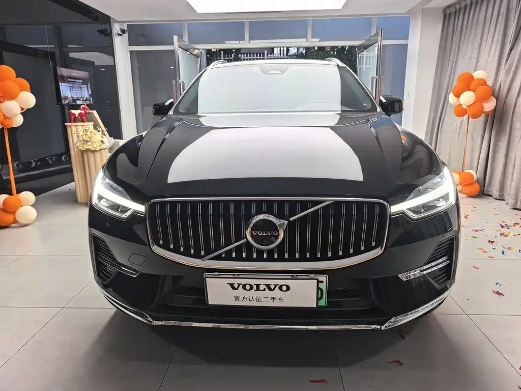 Volvo XC60 PHEV 2021 — фото 2