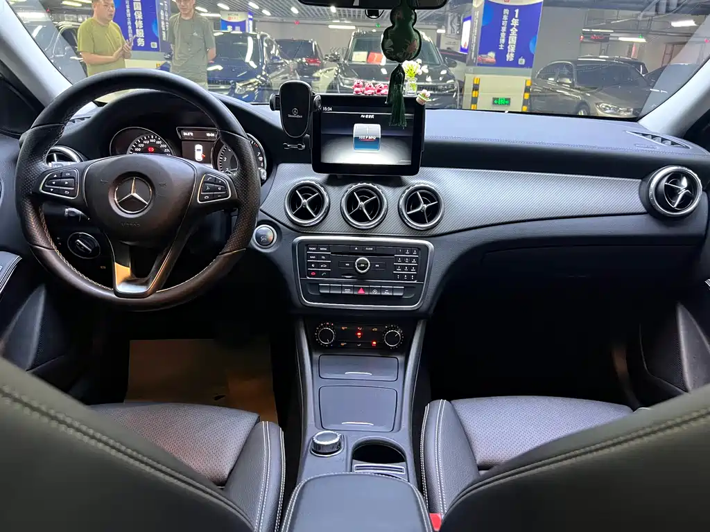 Mercedes-Benz GLA 2017 — фото 15