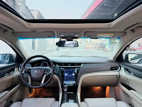 Cadillac XTS 2013