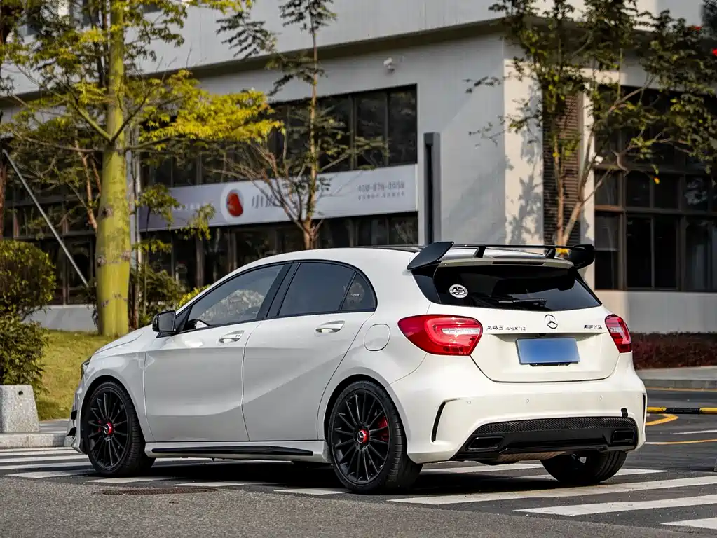Mercedes-Benz A-Class AMG 2015 — фото 17