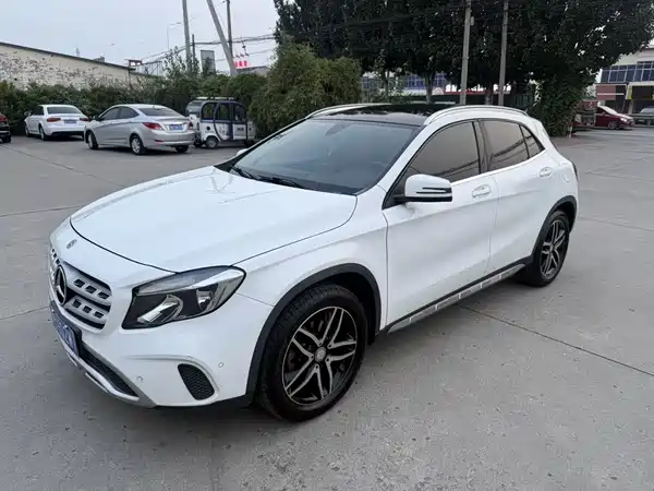 Mercedes-Benz GLA 2017