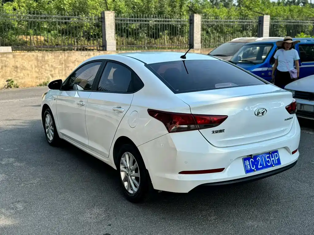 Hyundai Verna 2018 — фото 7