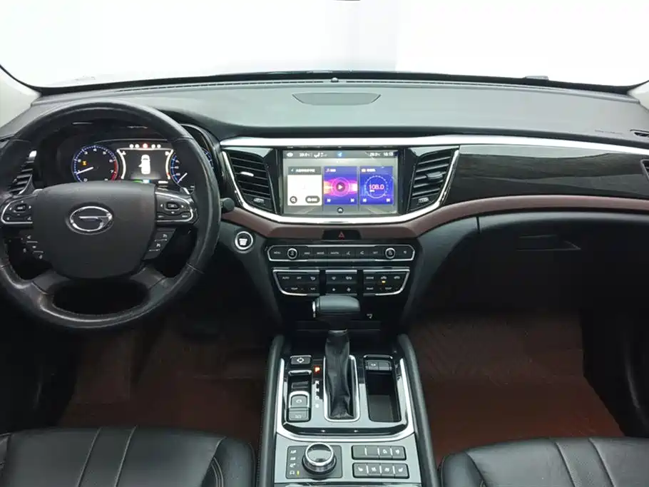 GAC Motor Trumpchi GS8 2018 — фото 12