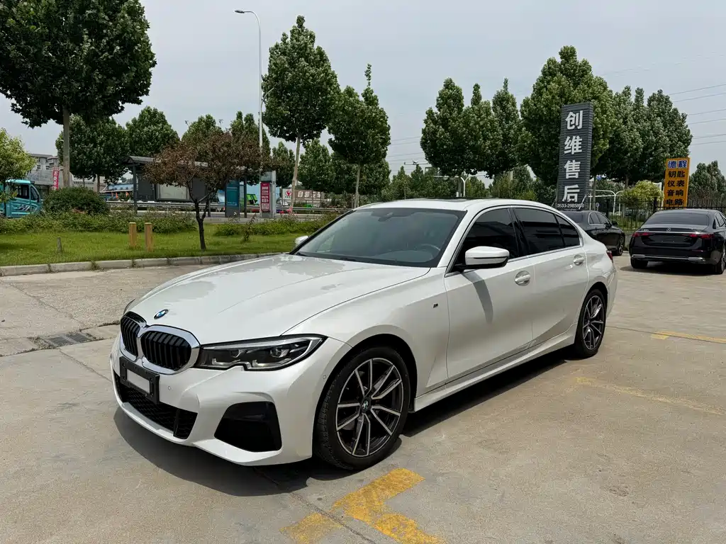 BMW 3 Series 2020 — фото 1