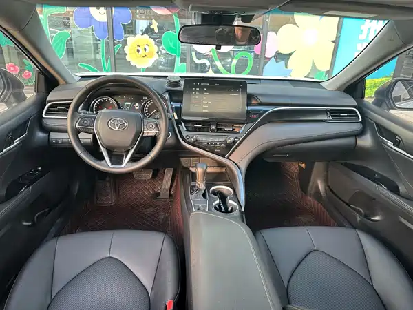 Toyota Camry 2021