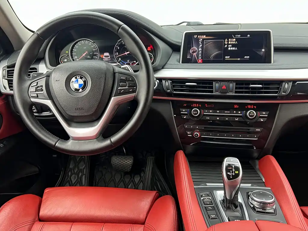 BMW X6 2016 — фото 18
