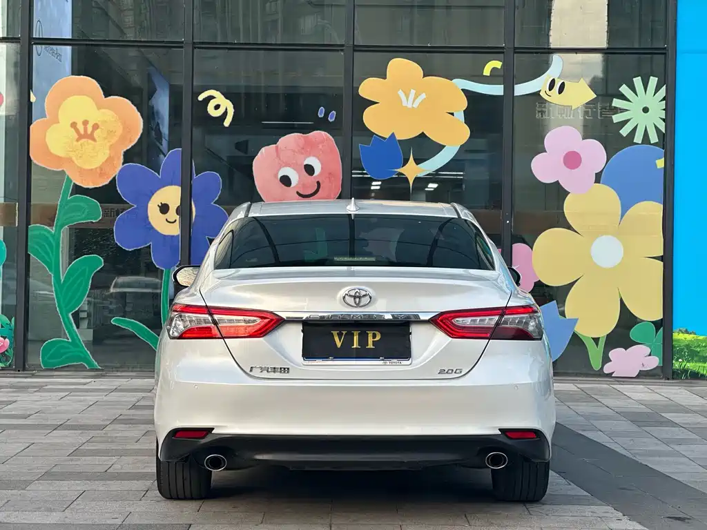 Toyota Camry 2022 — фото 17