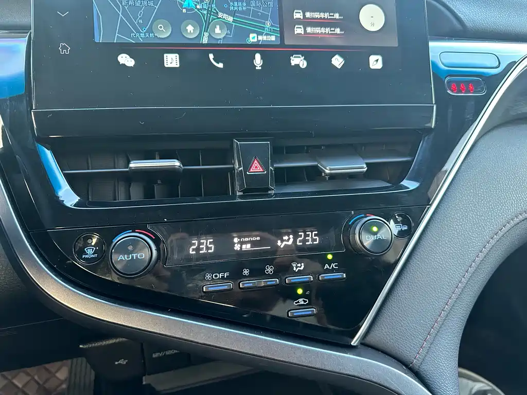 Toyota Camry 2022 — фото 16