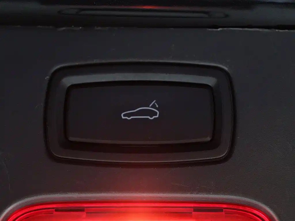 Porsche Cayenne 2016 — фото 11