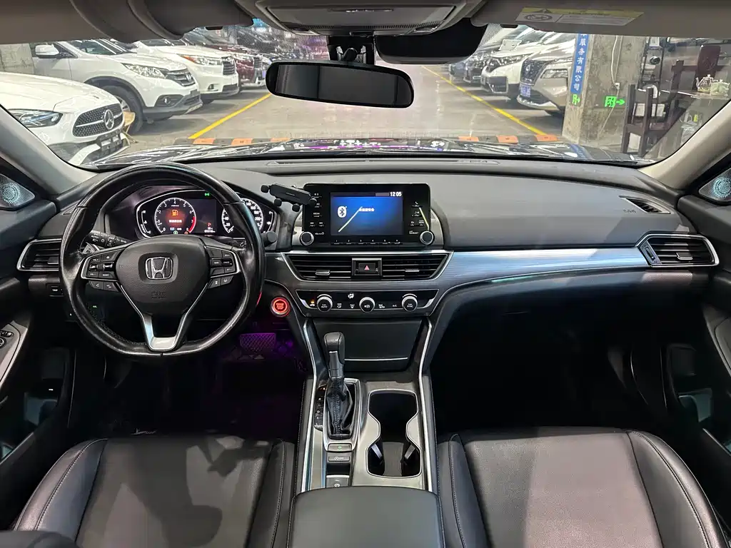 Honda Accord 2020 — фото 13