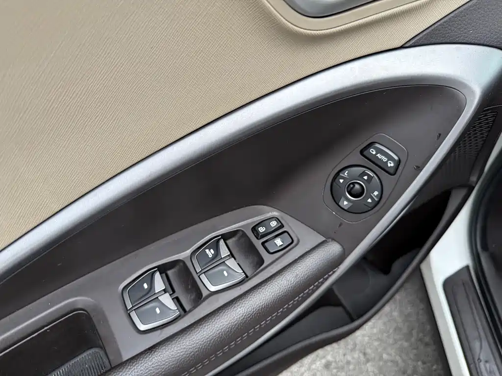 Hyundai Santa Fe 2014 — фото 21