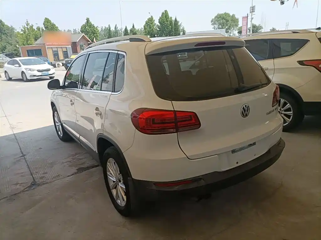 Volkswagen Tiguan 2015 — фото 5