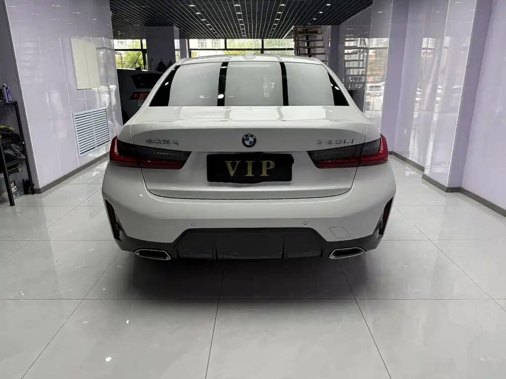 BMW 3 Series 2023