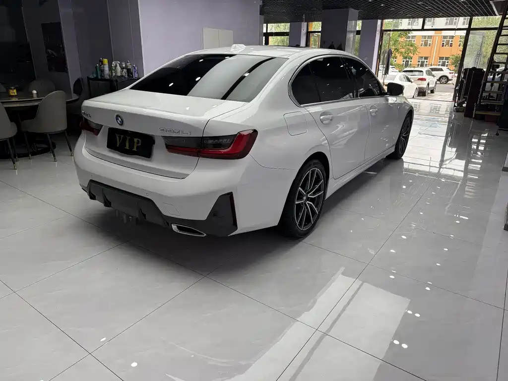 BMW 3 Series 2023