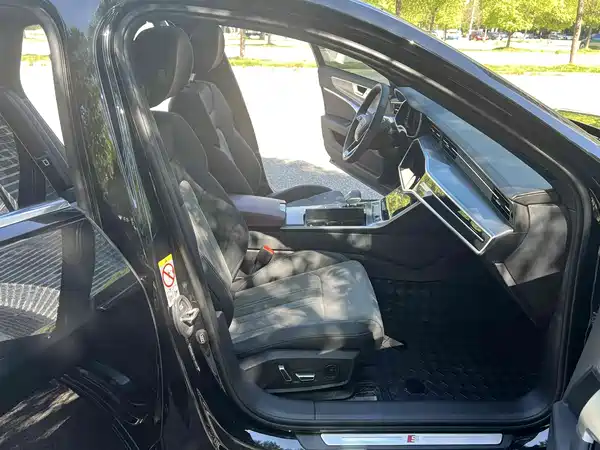 Audi A6L 2025