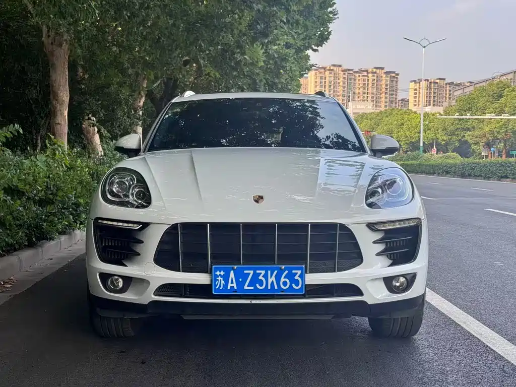 Porsche Macan 2017 — фото 11