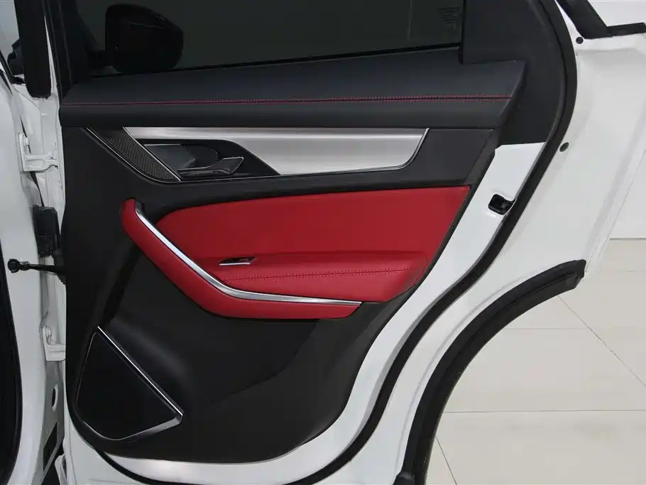 Jaguar F-PACE 2023 — фото 25