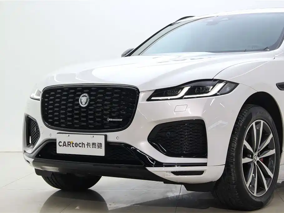 Jaguar F-PACE 2023 — фото 10