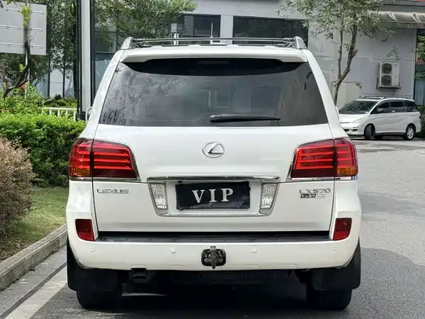 Lexus LX 2007