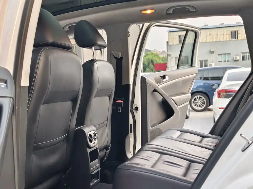 Volkswagen Tiguan 2017 — фото 16