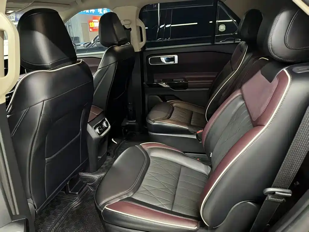 Ford Explorer 2023 — фото 14