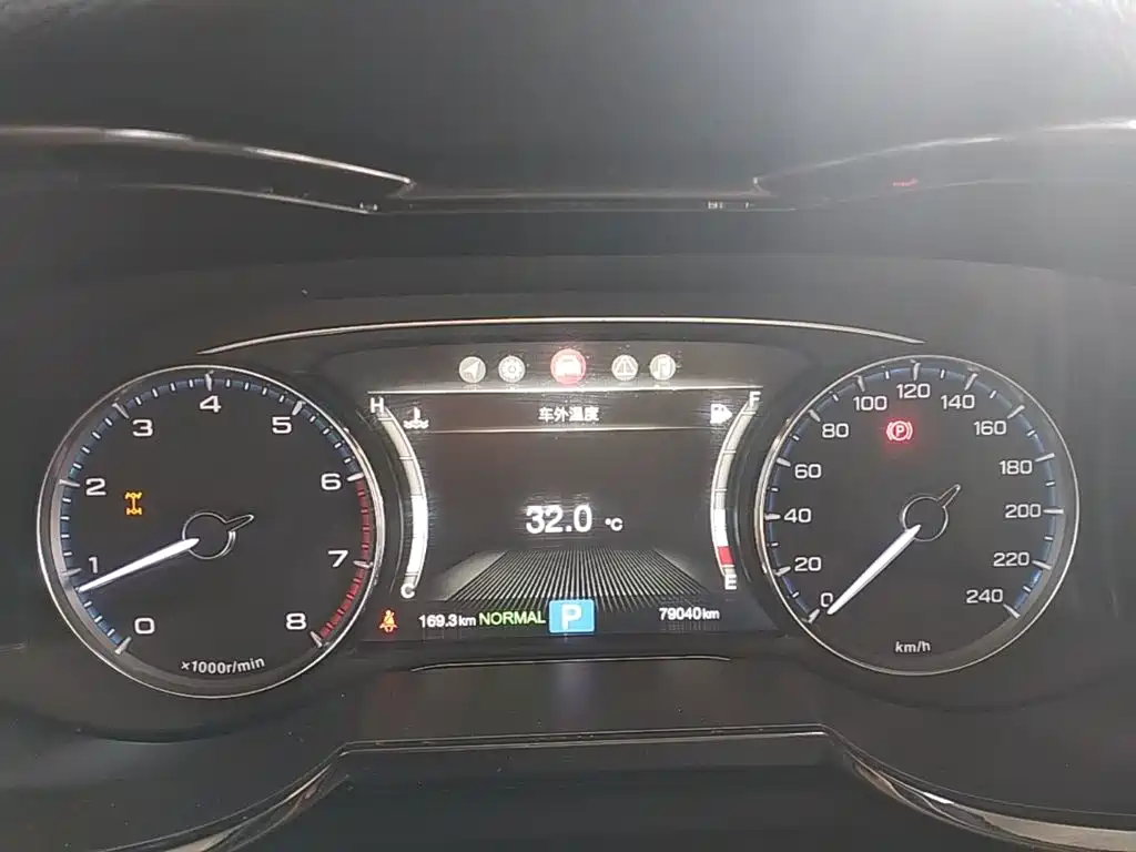 GAC Motor Trumpchi GS8 2018 — фото 12