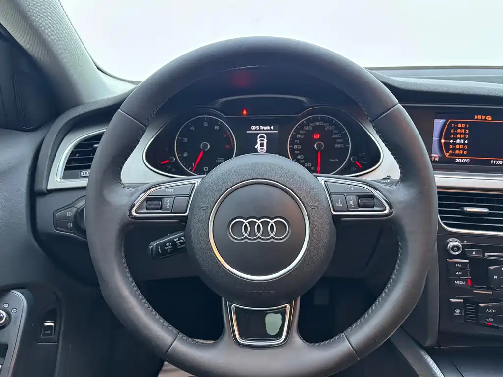 Audi A4L 2014
