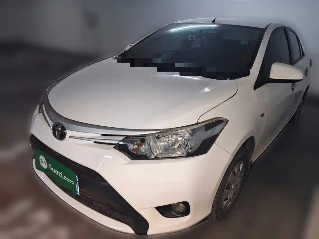 Toyota Vios 2015 — фото 1