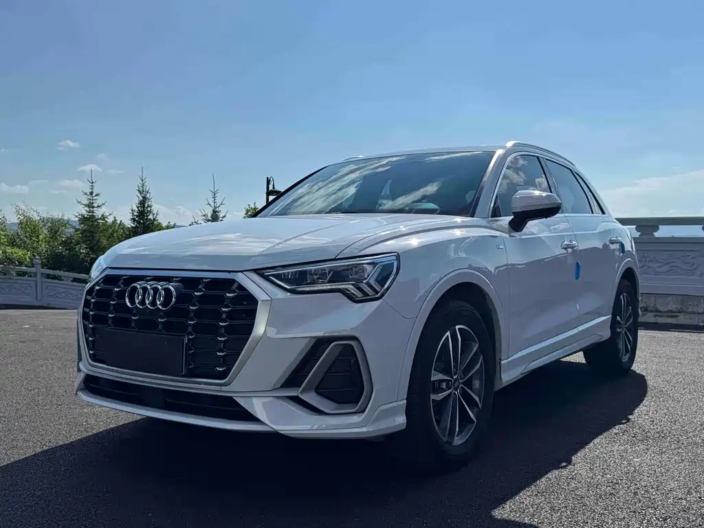 Audi Q3 2022