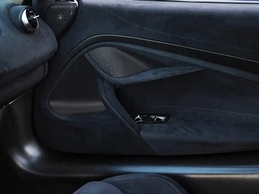 McLaren 720S 2019 — фото 15
