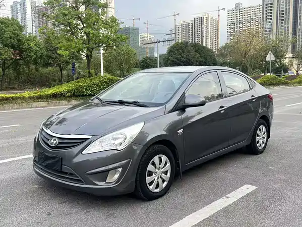 Hyundai Accent 2010