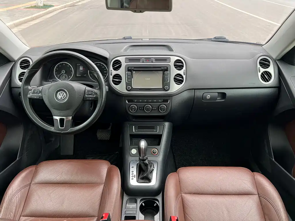 Volkswagen Tiguan 2015 — фото 13