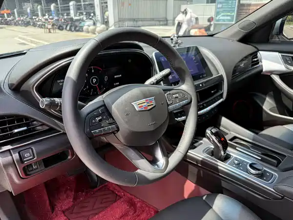 Cadillac CT5 2023