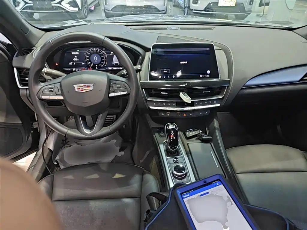Cadillac CT5 2023 — фото 10