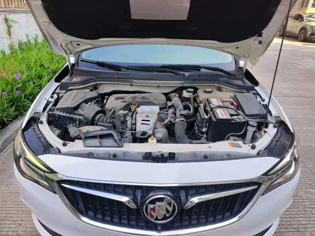 Buick Excelle 2019 — фото 18
